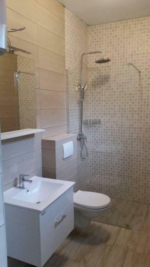 Apartmani Maris III Rab Town Ngoại thất bức ảnh